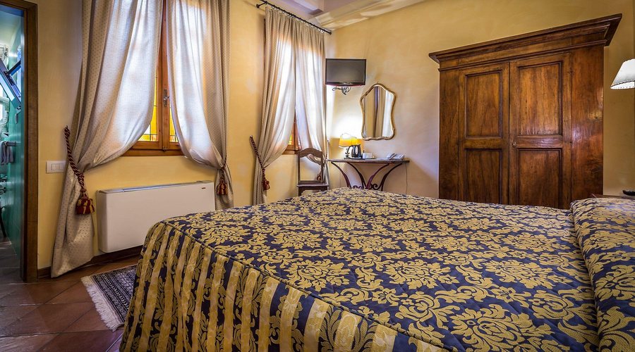 Hotel Mario s — Guest room