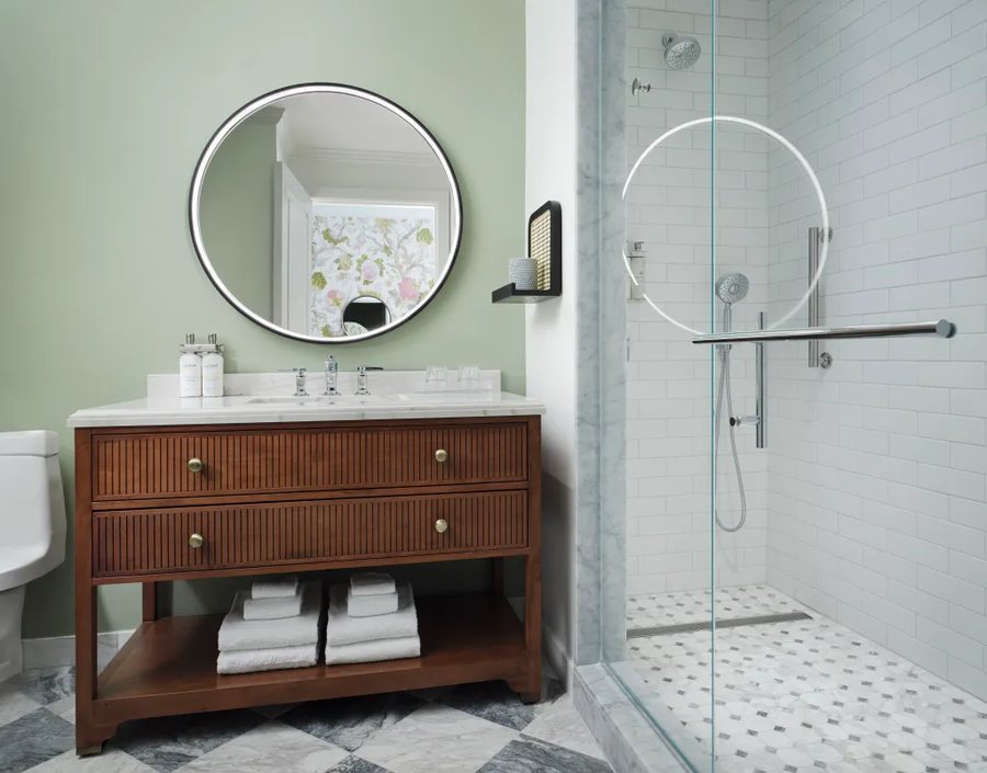 Hotel Marisol Coronado — Bathroom