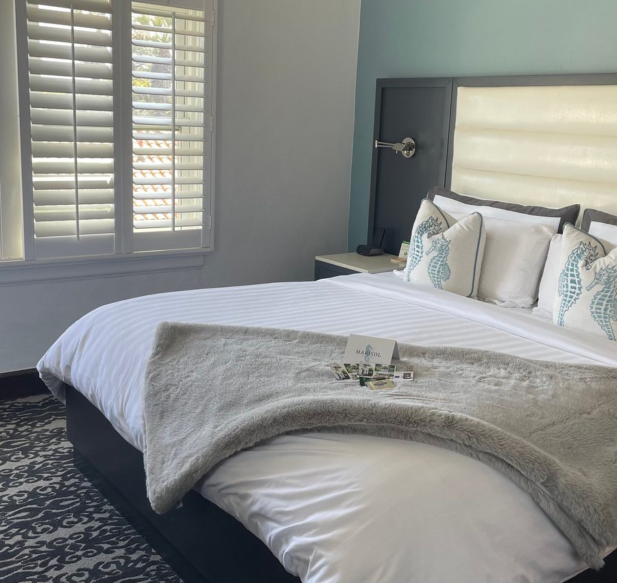 Hotel Marisol Coronado — Guest room