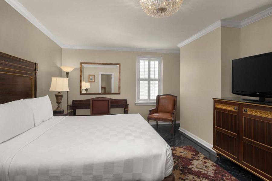 Hotel Mazarin — Guest room