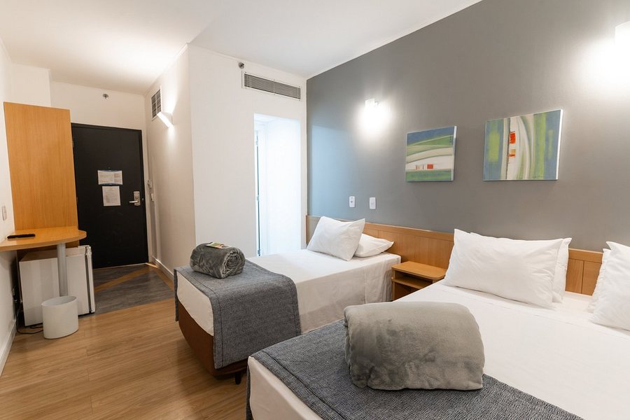 Hotel Mega Polo — Guest room