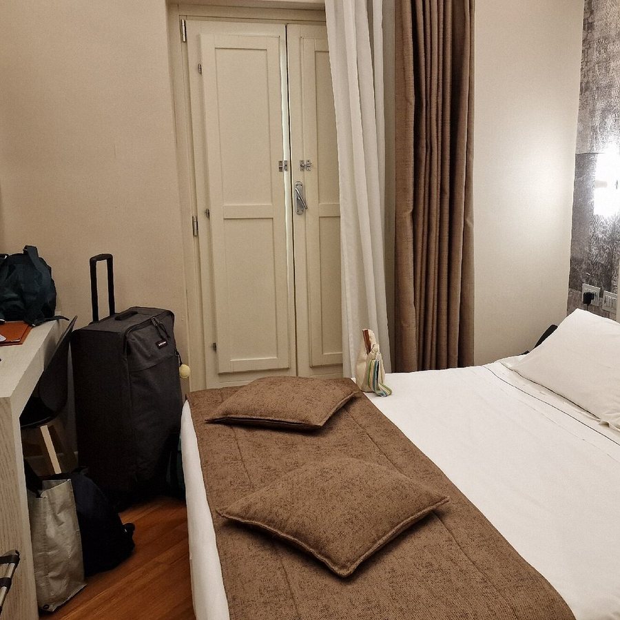 Hotel Memphis — Guest room