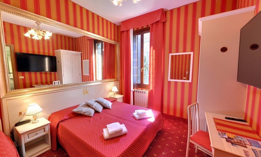 Hotel Messner — Guest room