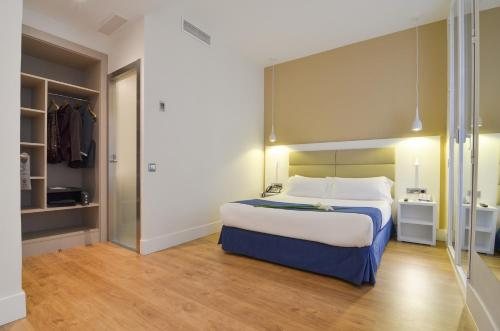 Hotel Miau — Guest room