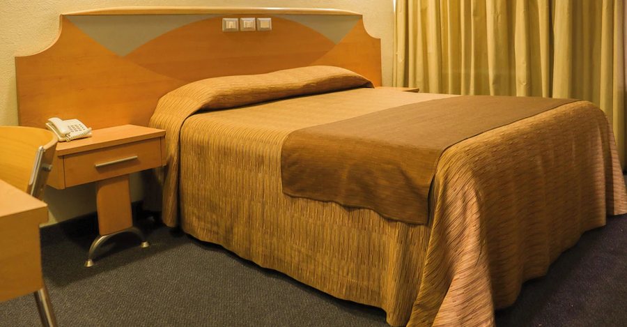 Hotel Milan — Guest room