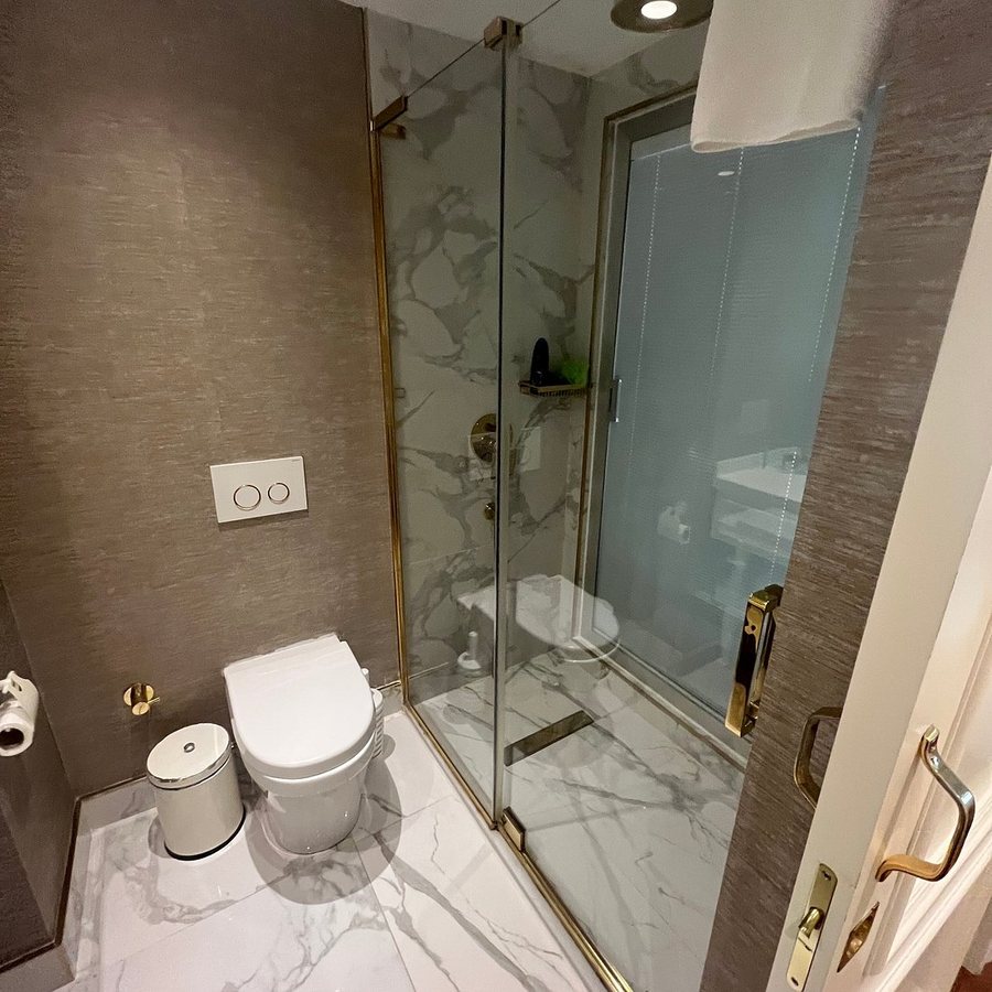 Hotel Mina Istanbul — Bathroom