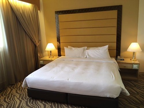 Hotel Miramar Singapore — Guest room