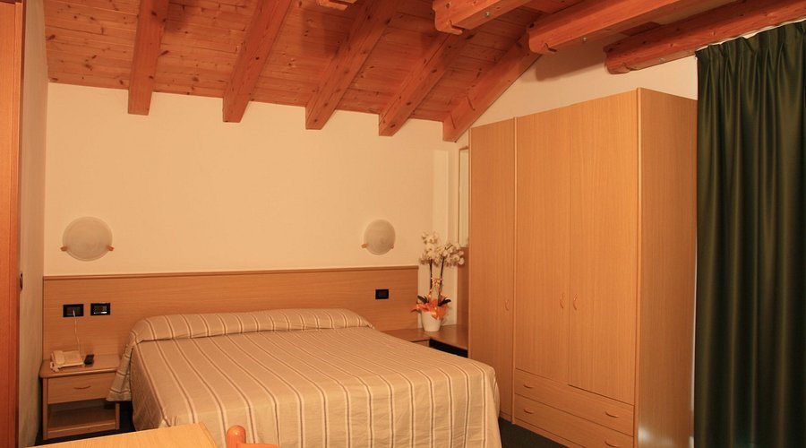 Hotel Miramonti — Guest room