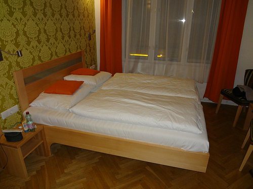 Hotel Mocca — Guest room