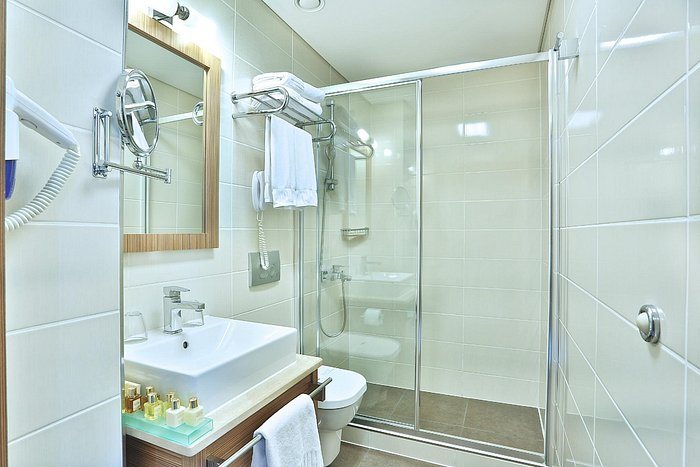 Hotel Momento Special Class Istanbul — Bathroom