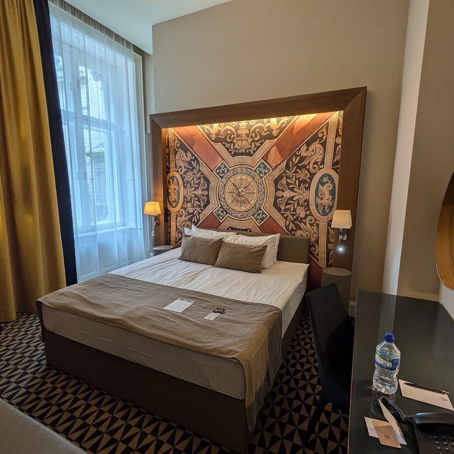 Hotel Moments Budapest — Guest room