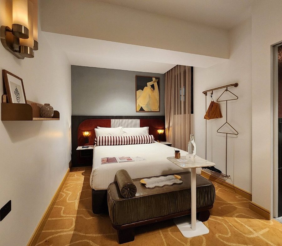 Hotel Morris Sydney Handwritten Collection — Guest room