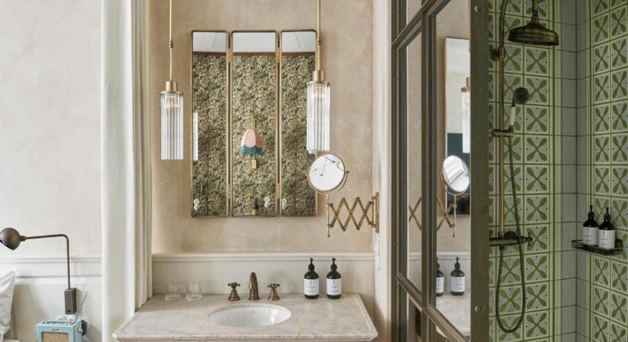 Hotel Motto — Bathroom
