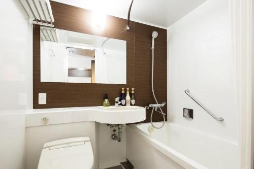 HOTEL MYSTAYS Ueno East — Bathroom