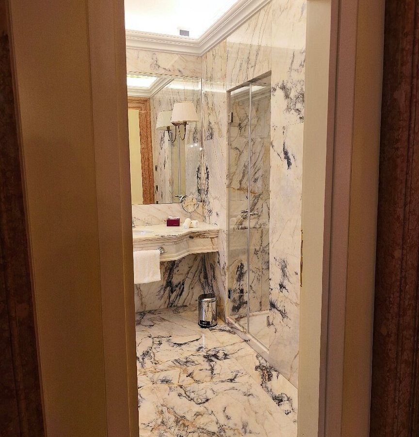 Hotel Nani Mocenigo Palace — Bathroom