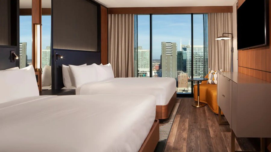 Hotel Nashville — Guest room