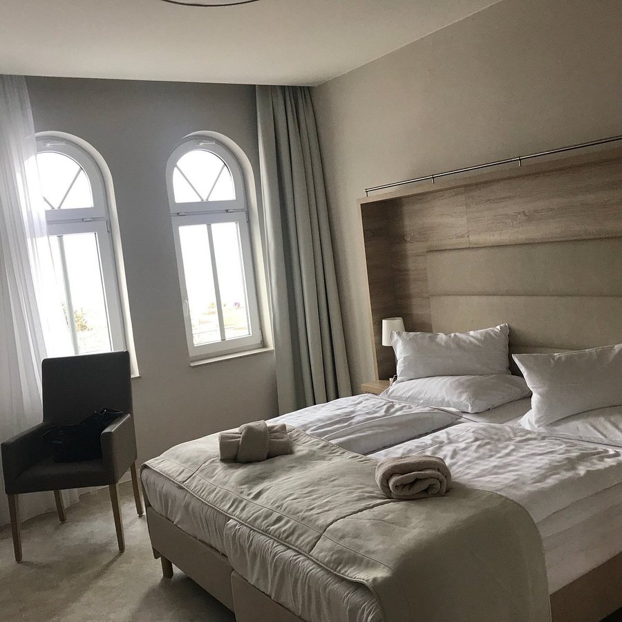 Hotel Neptun in Rostock Warnemunde — Guest room