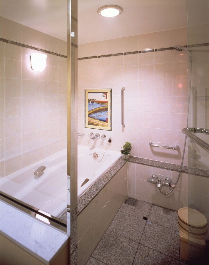 Hotel New Otani Tokyo Garden Tower — Bathroom