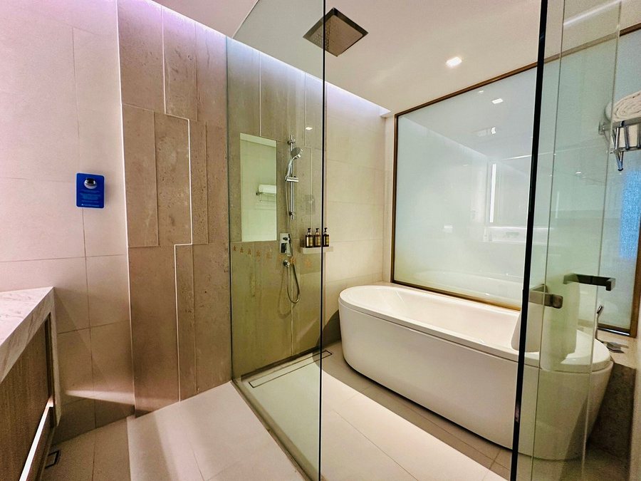 Hotel Nikko Bangkok — Bathroom