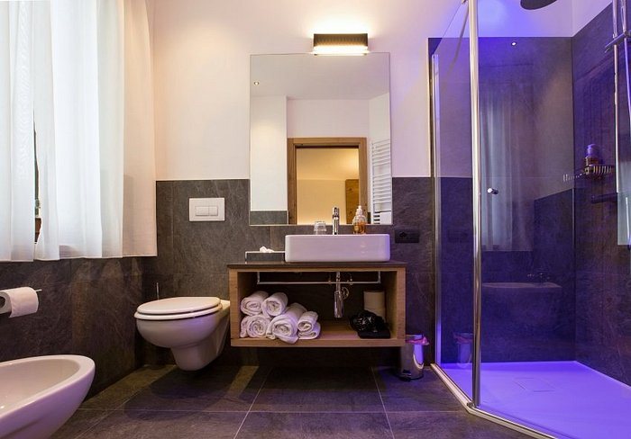 Hotel Nordik — Bathroom