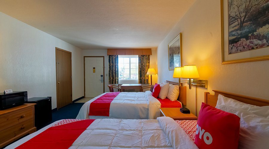 Hotel O Eureka Springs Christ Of Ozark Area — Guest room