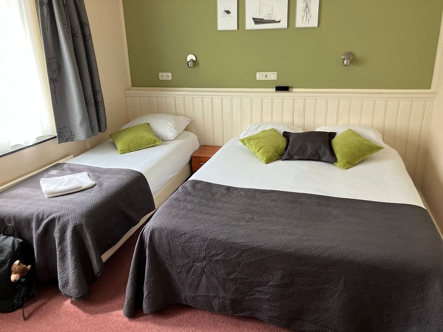 Hotel Oepkes — Guest room