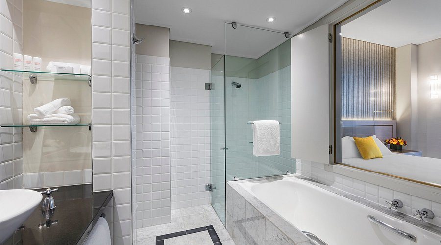 Hotel Palisade — Bathroom