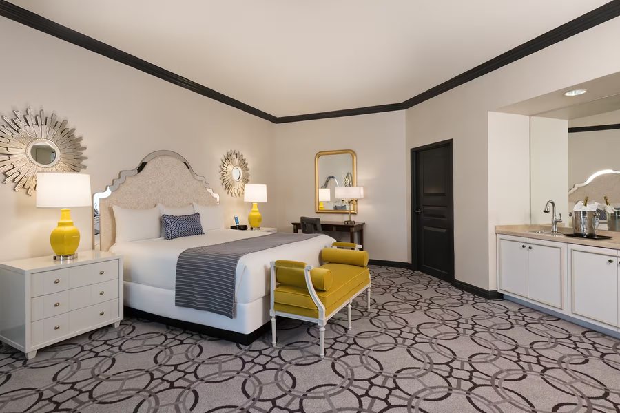 Hotel Paris Holidays Collections Las Vegas Nevada — Guest room
