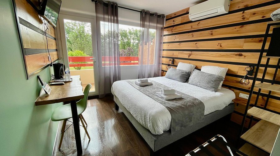 Hotel Paris Madrid — Guest room