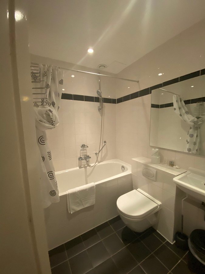 Hotel Park Plantage — Bathroom