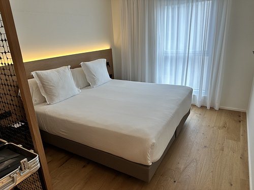 Hotel Paxton Barcelona Barcelona Catalonia — Guest room