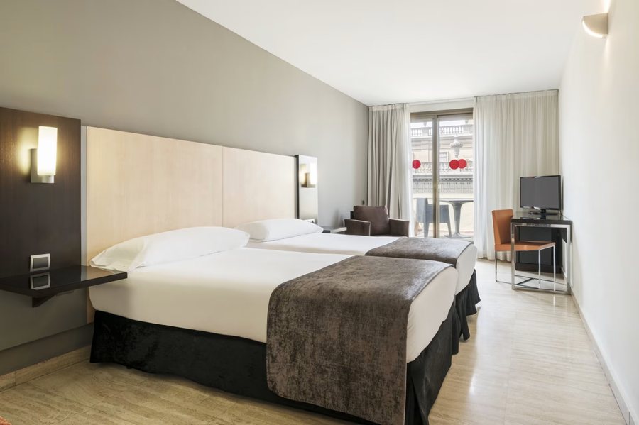 Hotel Peninsular Barcelona Catalonia — Guest room