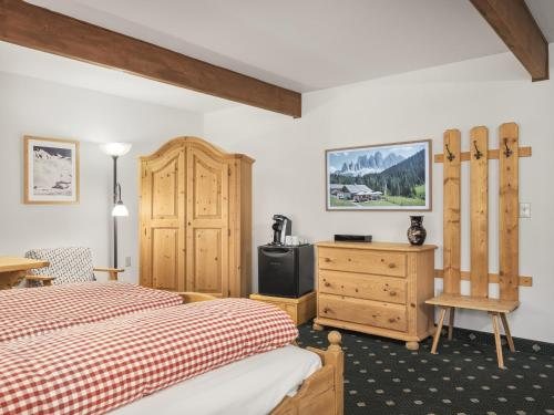 Hotel Pension Anna — Guest room