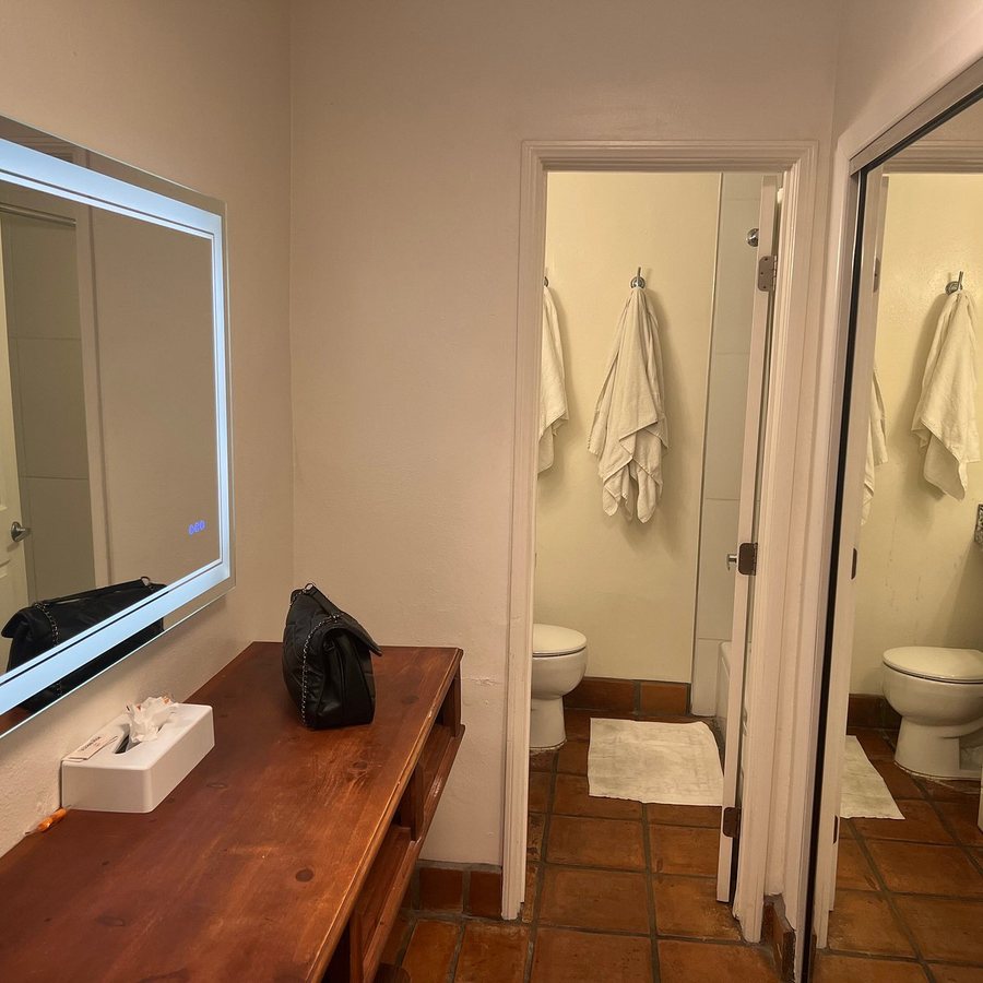 Hotel Pepper Tree Boutique Kitchen Studios Anaheim — Bathroom