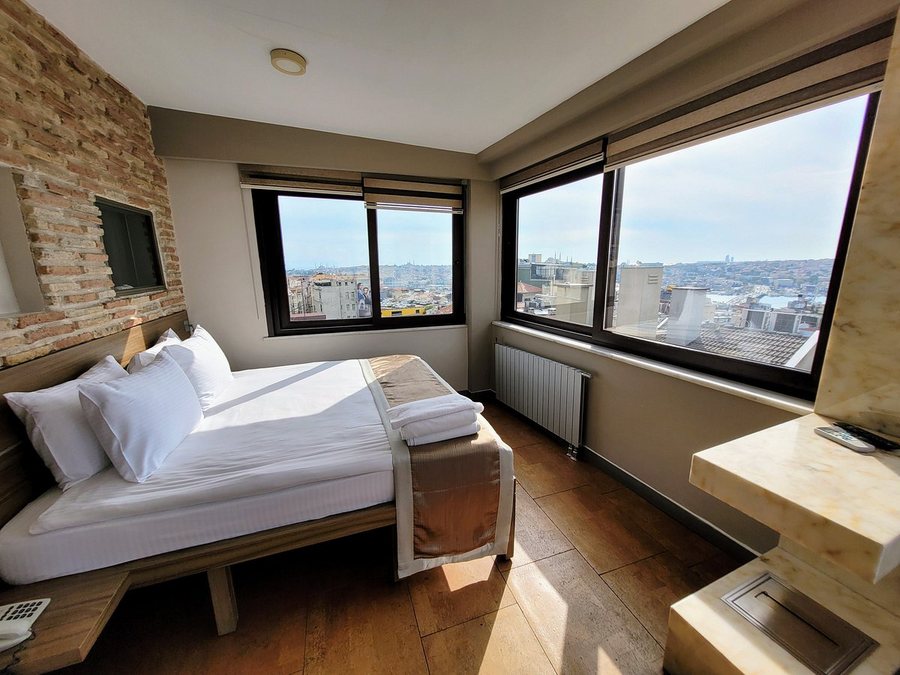 Hotel Pera Capitol Istanbul — Guest room