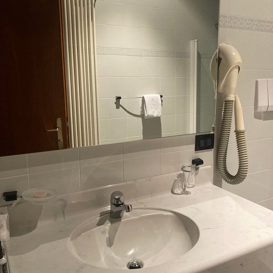 Hotel Pex Mantova — Bathroom