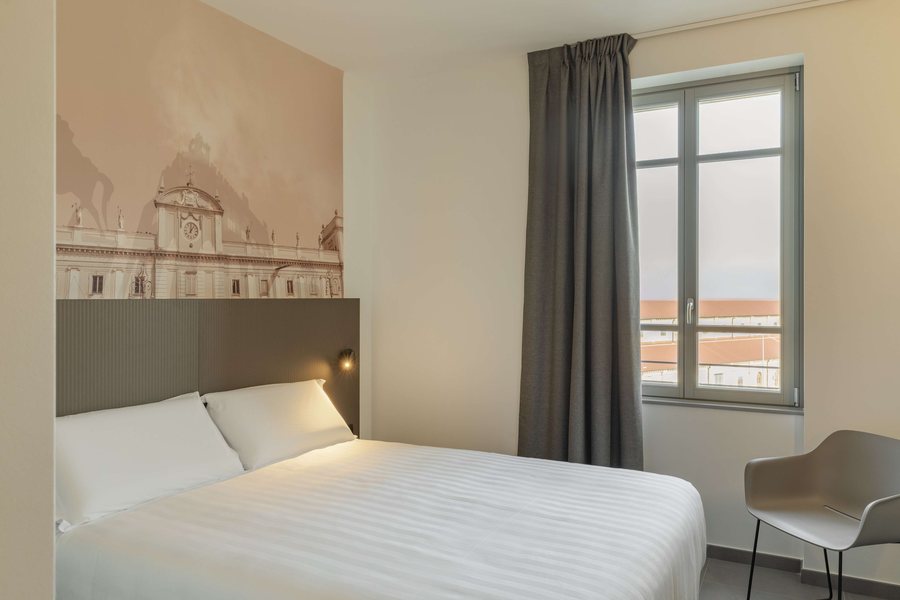 Hotel Piacenza — Guest room