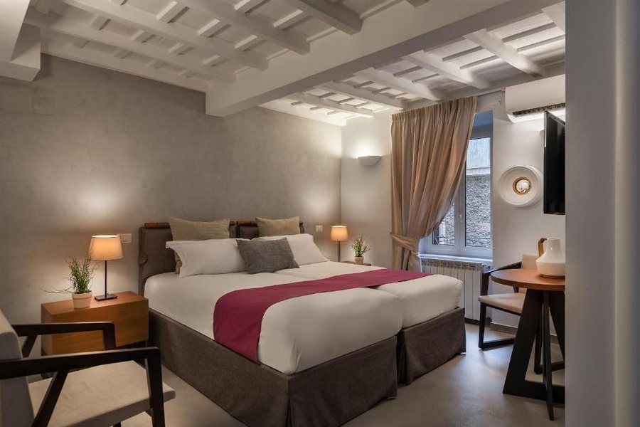 Hotel Piazza di Spagna — Guest room