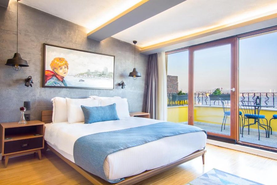 Hotel Poem Istanbul — Guest room
