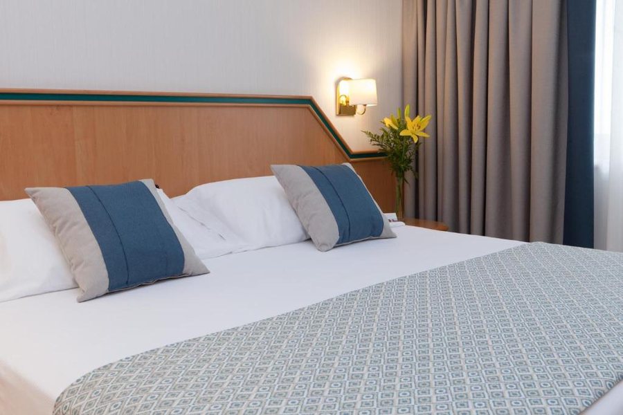 Hotel Praga — Guest room
