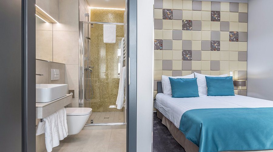 Hotel President Budapest Affiliated by Melia — Bathroom