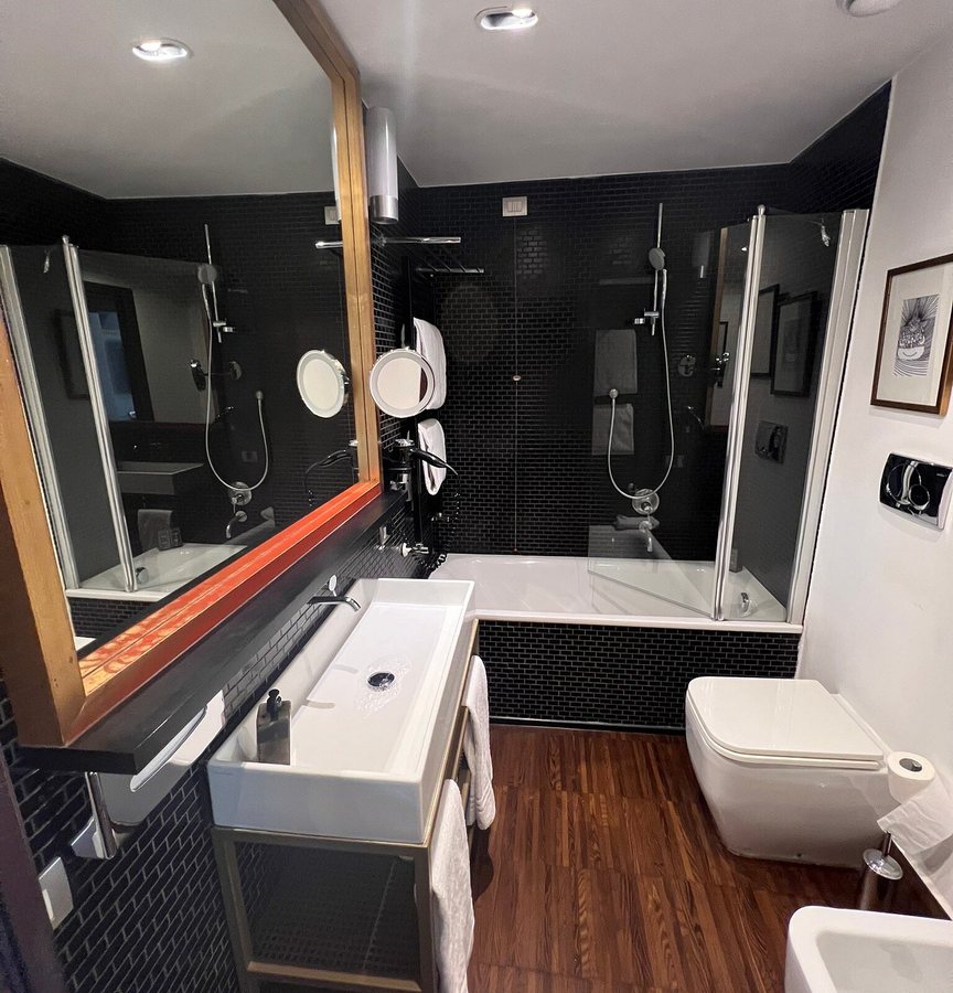 Hotel Pulitzer Roma — Bathroom