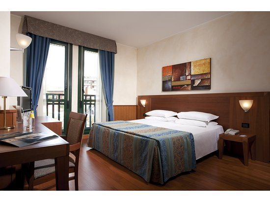 Hotel Raffaello — Guest room