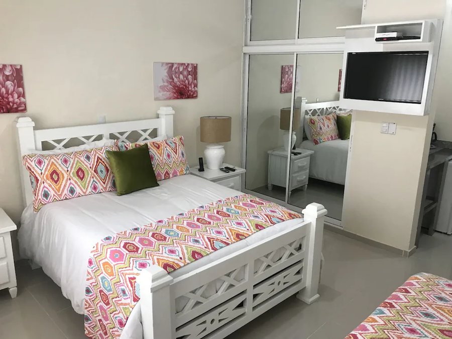 Hotel Rancho Guacamayos — Guest room