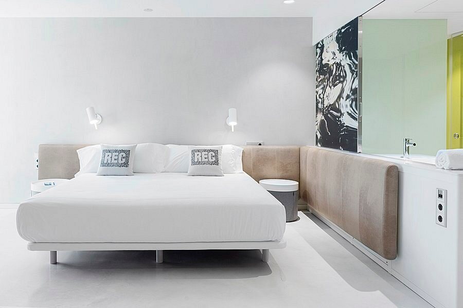 Hotel Rec Barcelona Barcelona Catalonia — Guest room