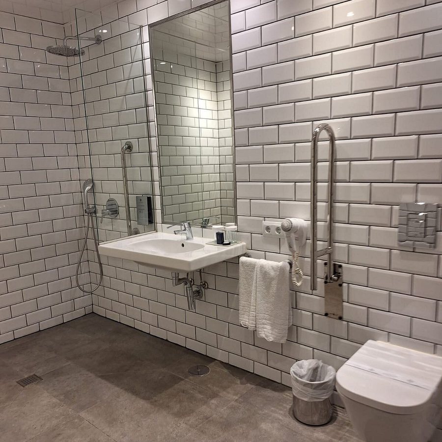 Hotel Regente — Bathroom
