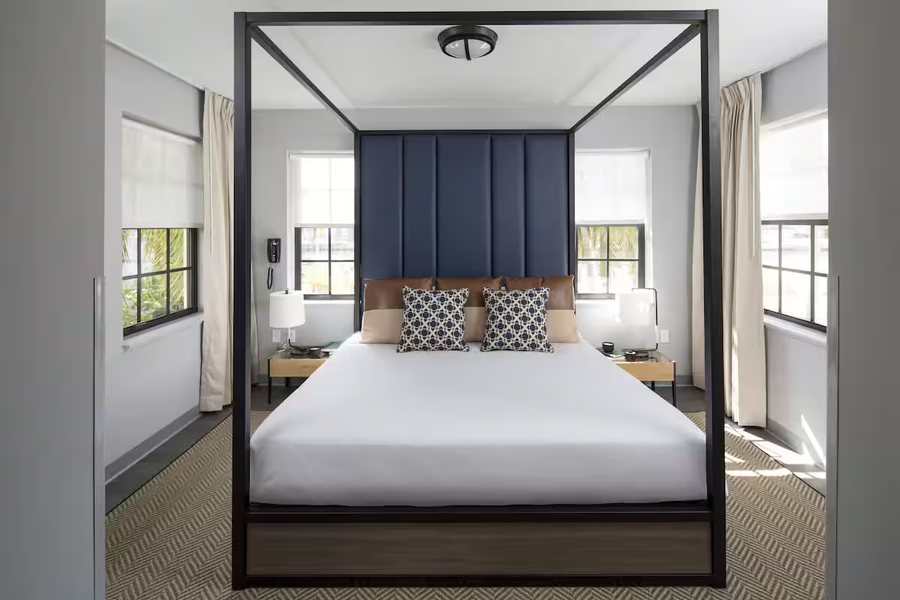 Hotel Rendale Miami Beach — Guest room