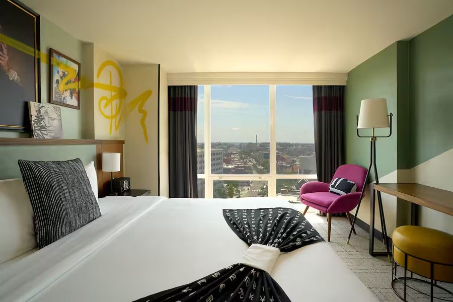 Hotel Rendale Washington DC — Guest room
