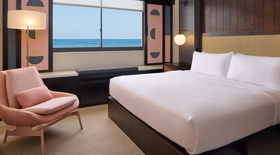 Hotel Renew Waikiki Beach — Guest room