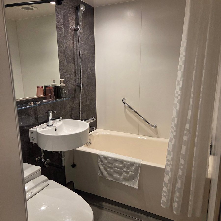 Hotel Resol Trinity Kyoto — Bathroom
